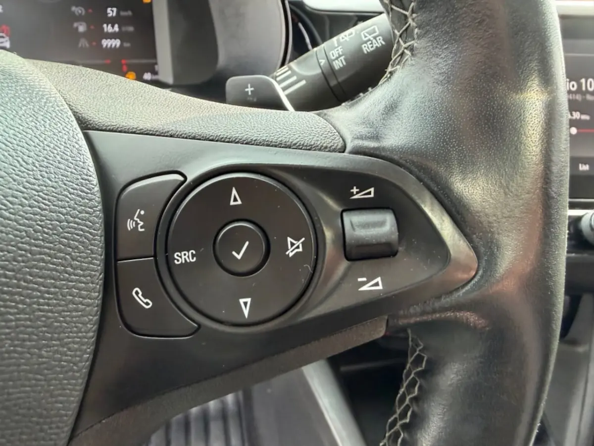 1.2 ELEGANCE AUTOMAAT NAVI AIRCO/ECC PDC