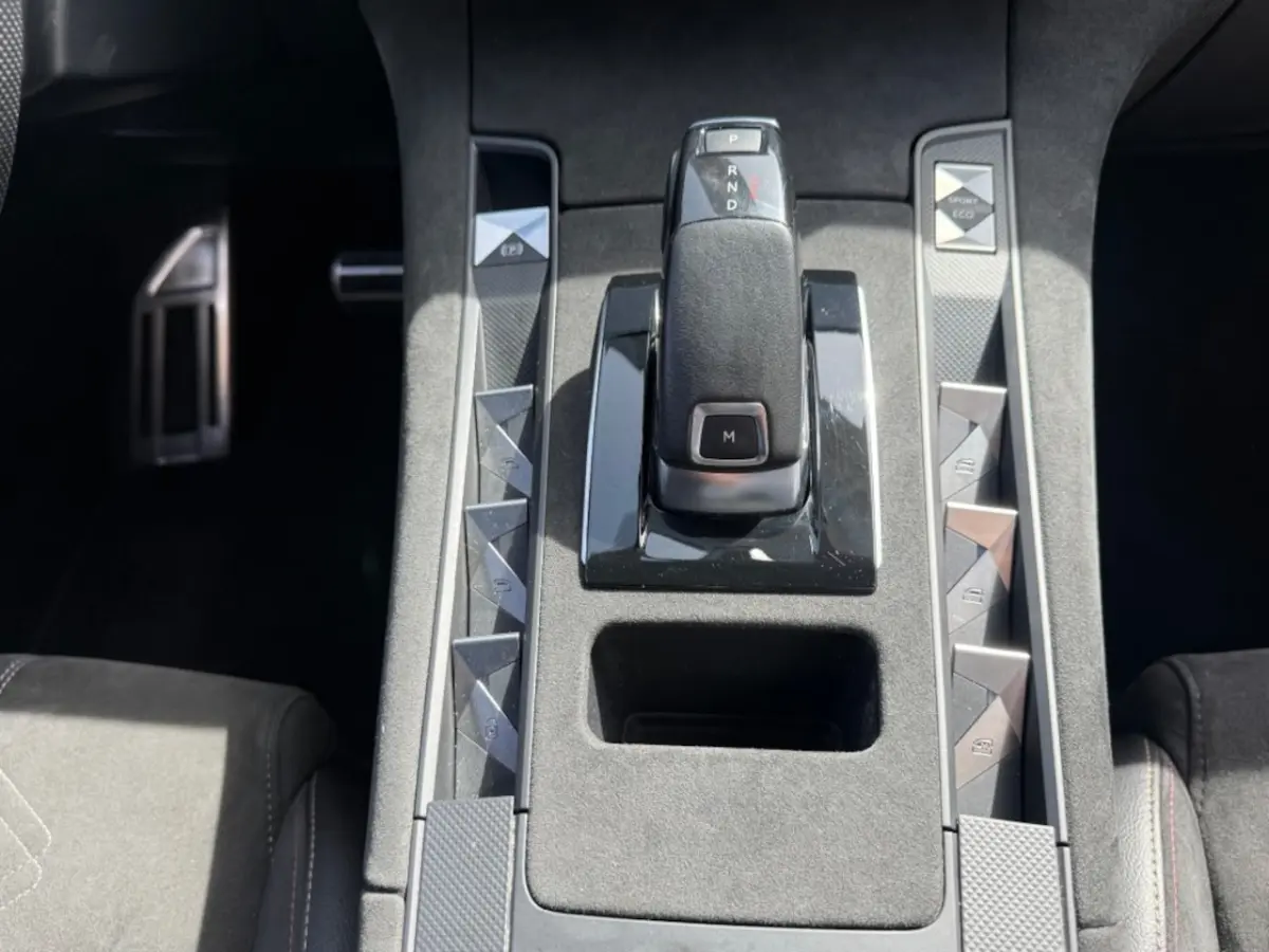 1.2 PT 130PK PERFORMANCE AUTOMAAT AIRCO NAVI
