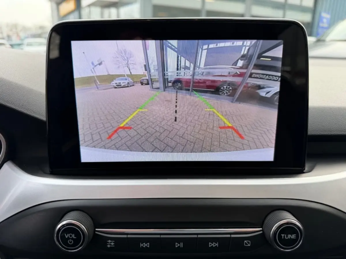 1.0 EB TREND EDITION BUSINESS NAVI AIRCO PDC