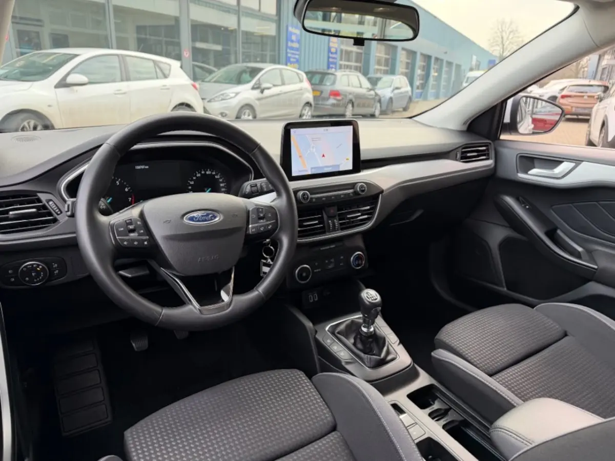 1.0 EB TREND EDITION BUSINESS NAVI AIRCO PDC