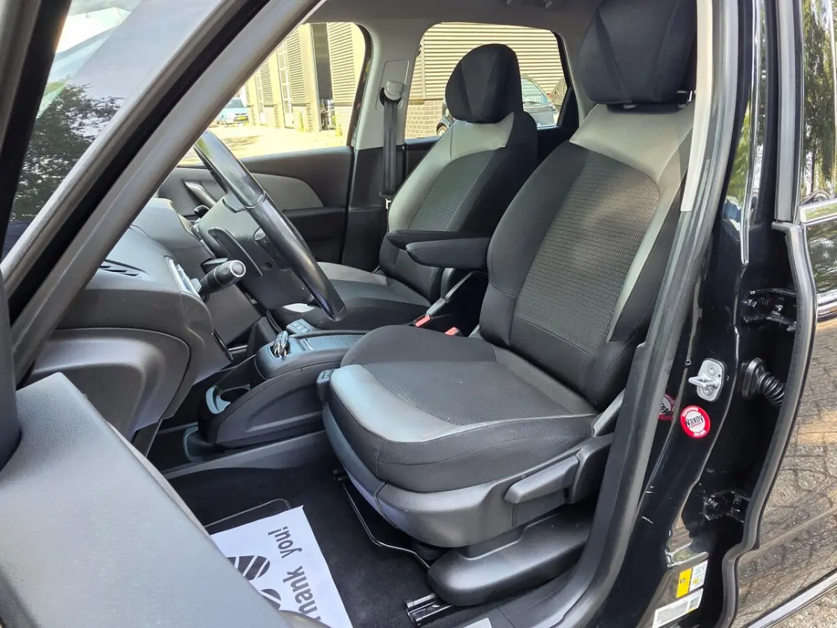 1.2 PureTech Shine Aut Camera New Dis Riem Carplay Trekhaak