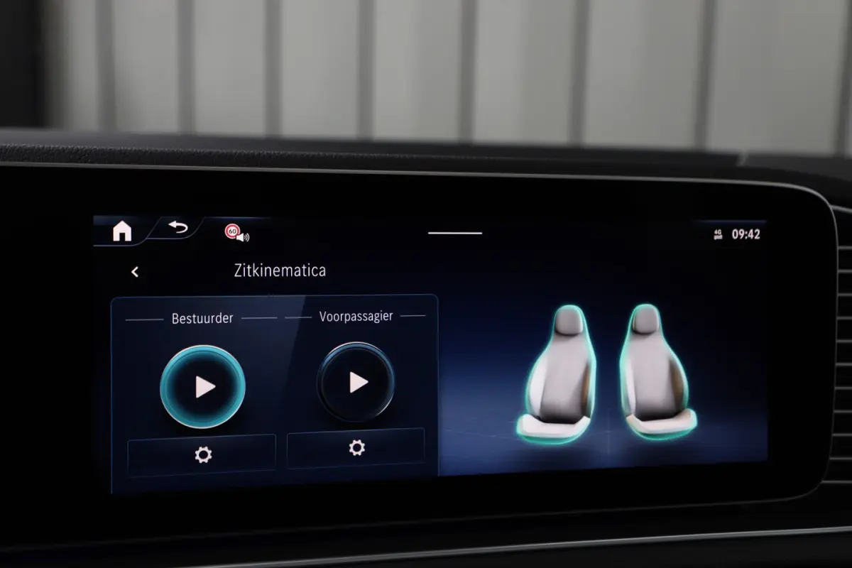 400e AMG 4-Matic | 381PK | Luchtvering | Burmester | Keyless | Sfeerverlichting | Pano | D