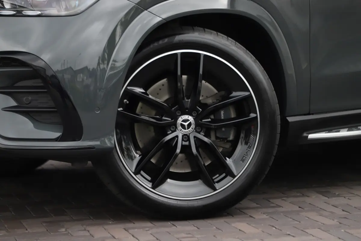 400e AMG 4-Matic | 381PK | Luchtvering | Burmester | Keyless | Sfeerverlichting | Pano | D