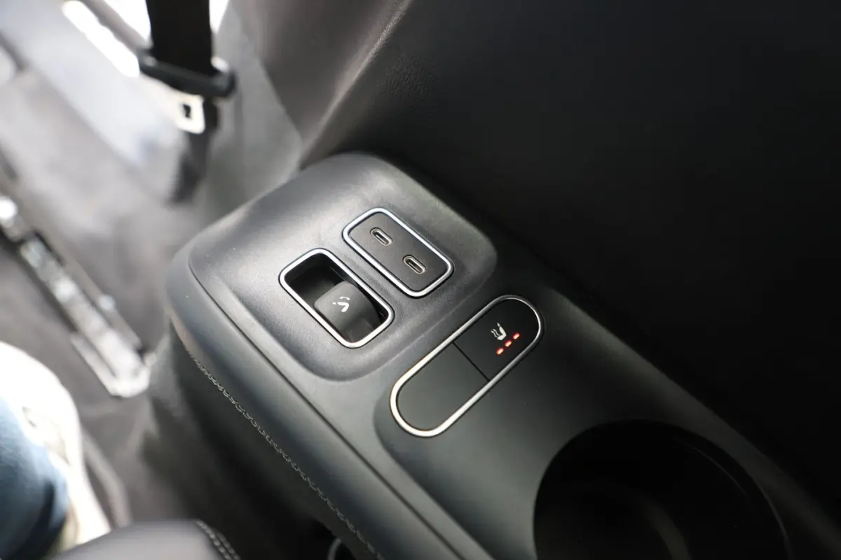 AMG 63 4MATIC+ | 612PK | Facelift | Massage | Head-up | Luchtvering | Entertainment achter