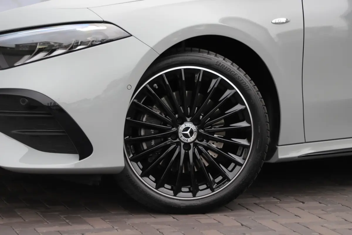 250e AMG | 218PK | Sfeerverlichting | Widescreen | Stuurverwarming | ACC+ | Standkachel |