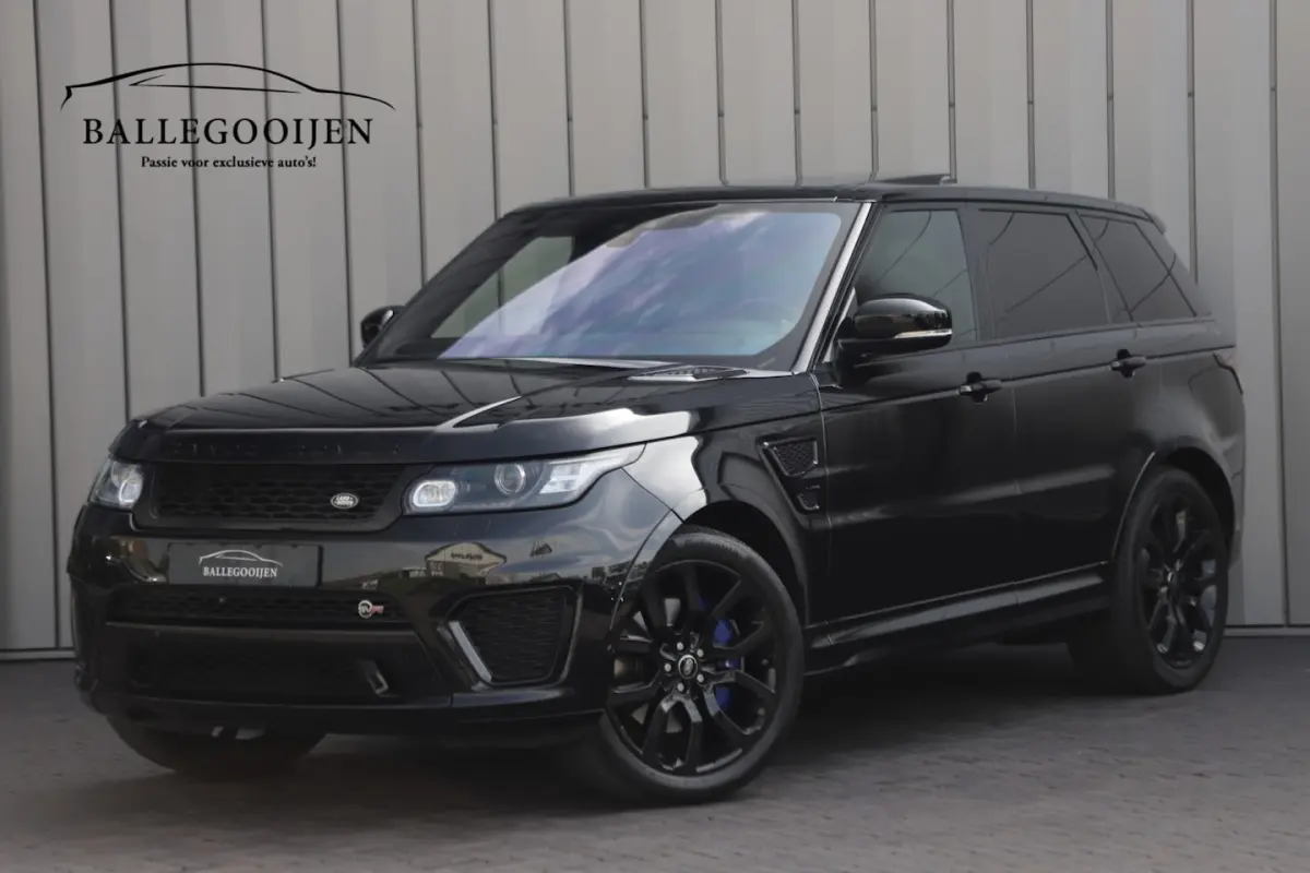 5.0 V8 Supercharged SVR | 550PK | Luchtvering | Keyless-go | Schaalstoelen | Carbon | Meri