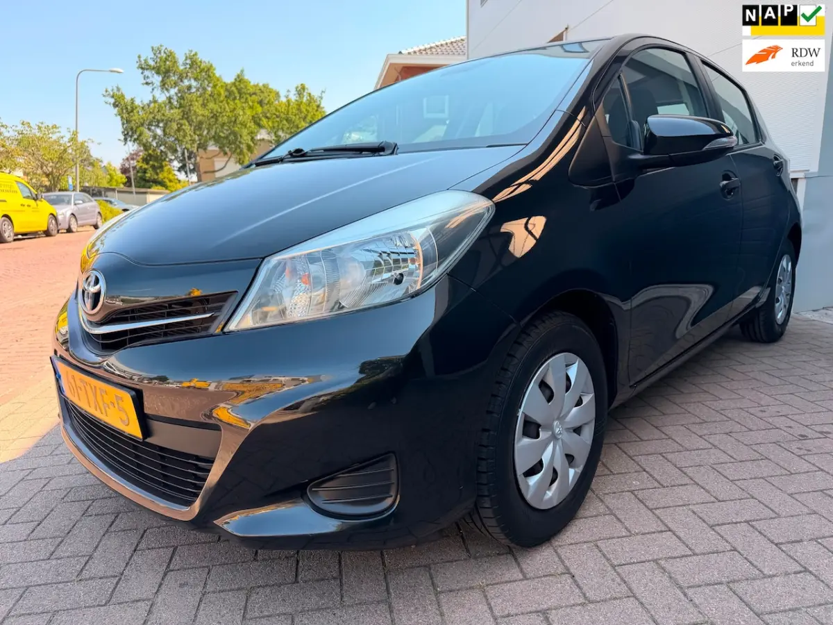 Toyota Yaris 2012 Benzine Handgeschakeld leasen