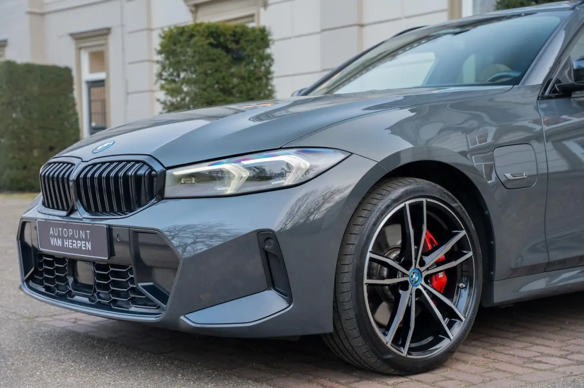 330e High Executive TREKHAAK | PANO | 360 CAM | CARBON | DRAVITGRAU | FULL OPTION