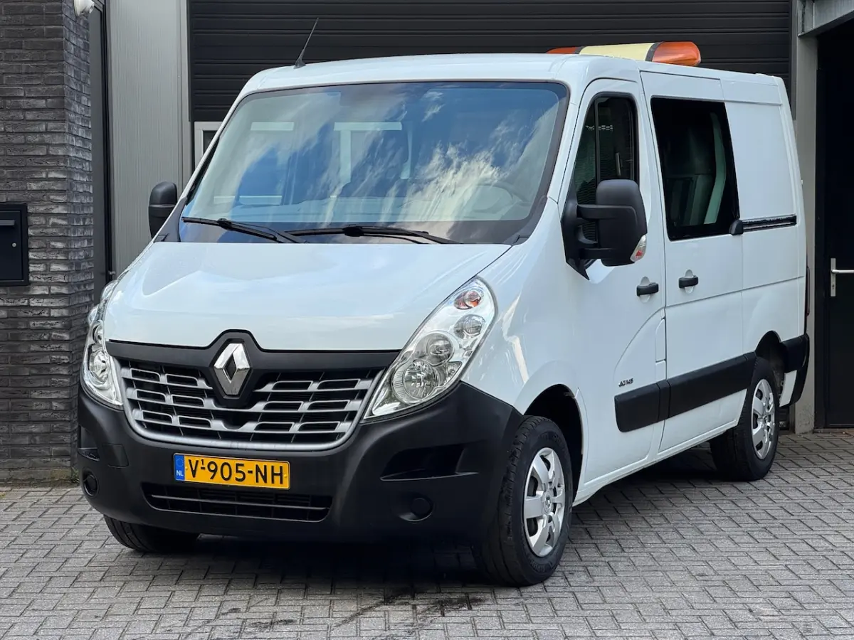 T35 2.3 dCi L1H2 EURO6 DUBBEL CABINE AIRCO NAVI