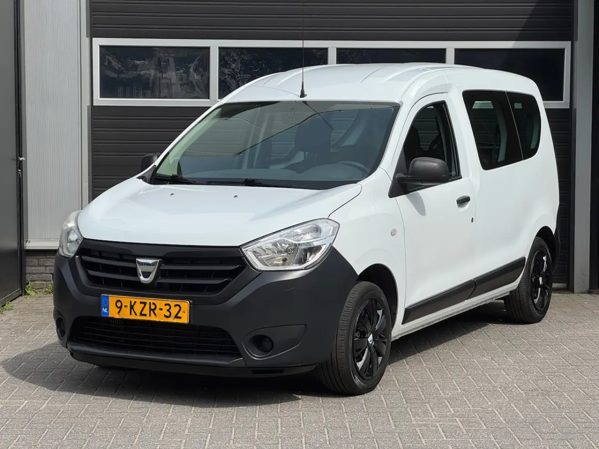 Dacia Dokker 2013 Benzine Handgeschakeld leasen
