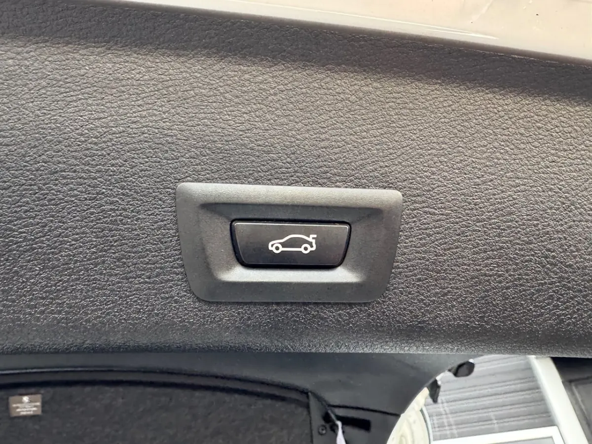 XDrive20i M Sport High Executive Xenon, Schuif/kantel dak, navi, Cruise, NAP