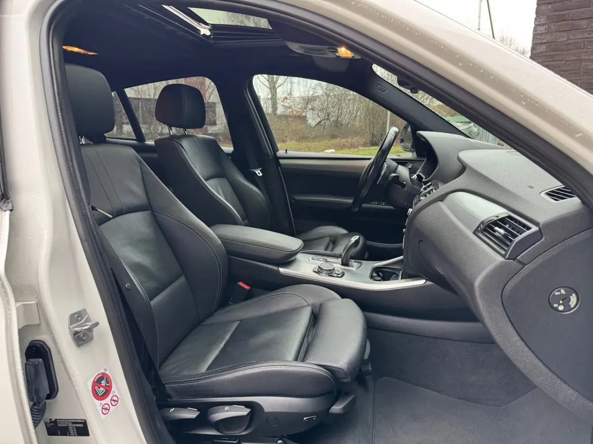 XDrive20i M Sport High Executive Xenon, Schuif/kantel dak, navi, Cruise, NAP