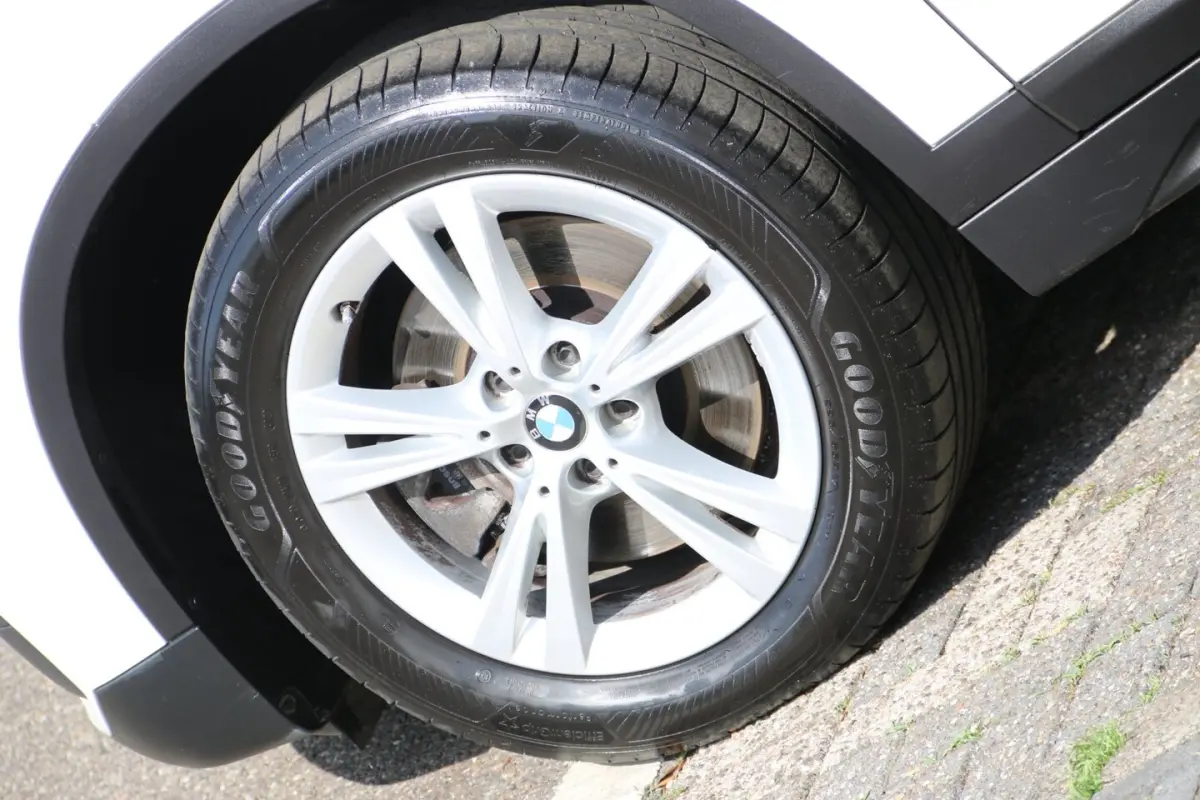 SDrive20i Centennial High Executive LEDER AUTOMAAT