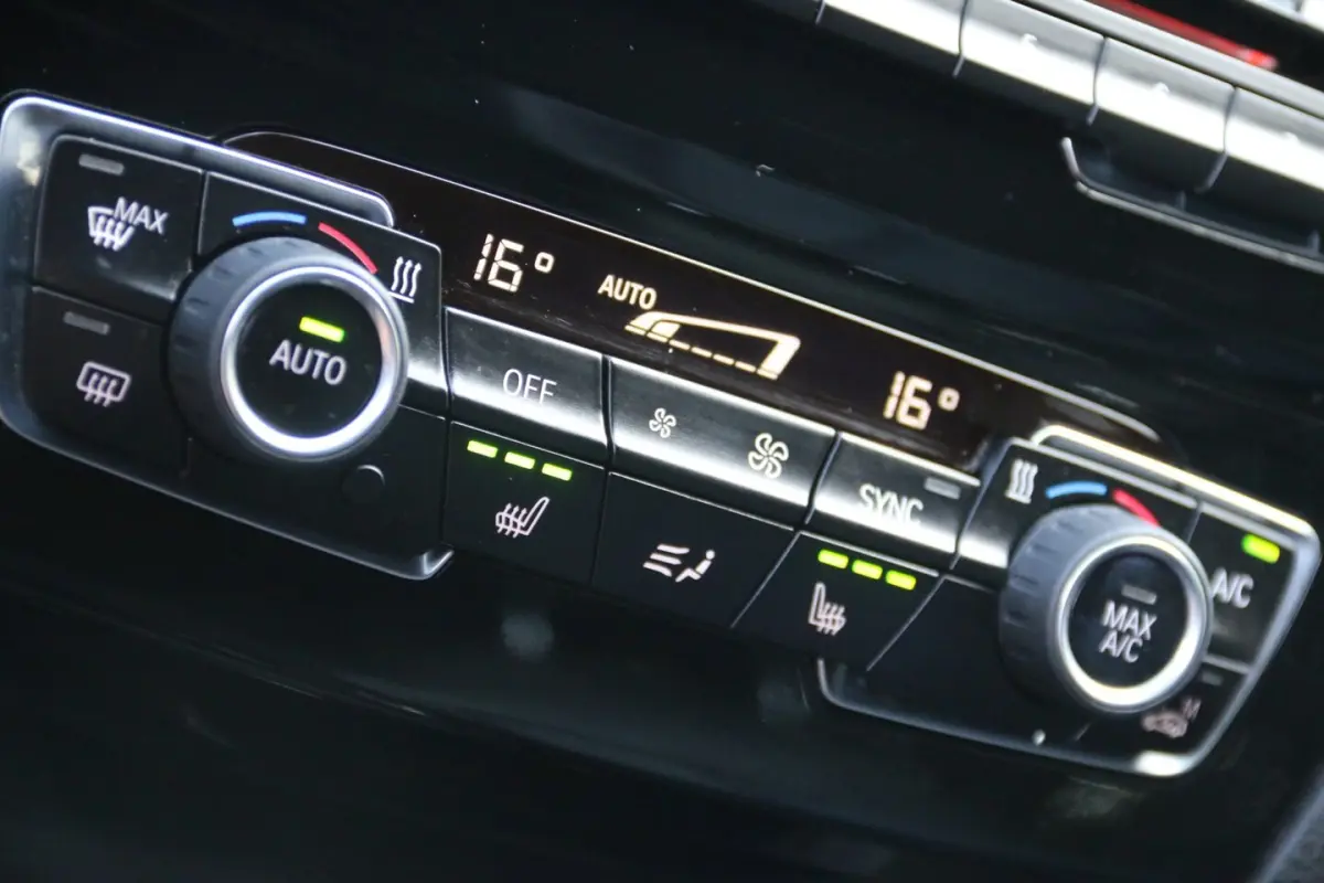 SDrive20i Centennial High Executive LEDER AUTOMAAT