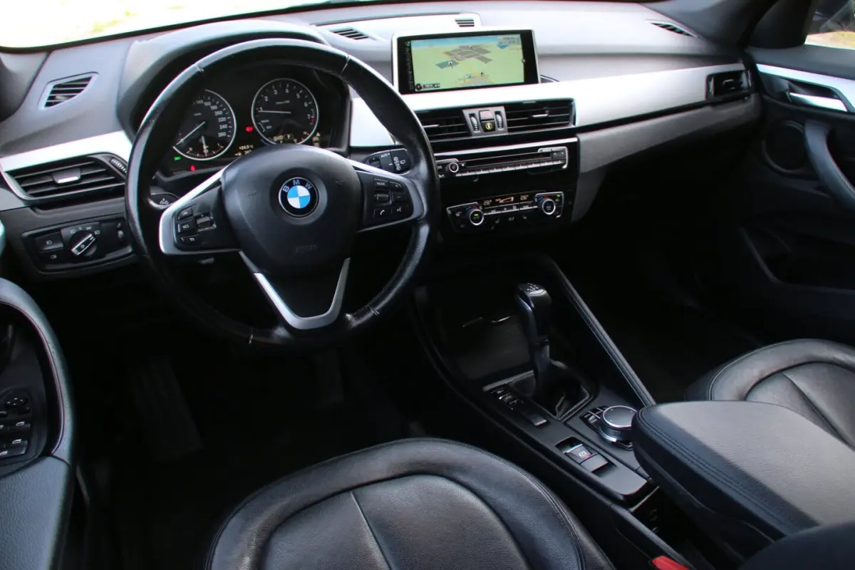 SDrive20i Centennial High Executive LEDER AUTOMAAT