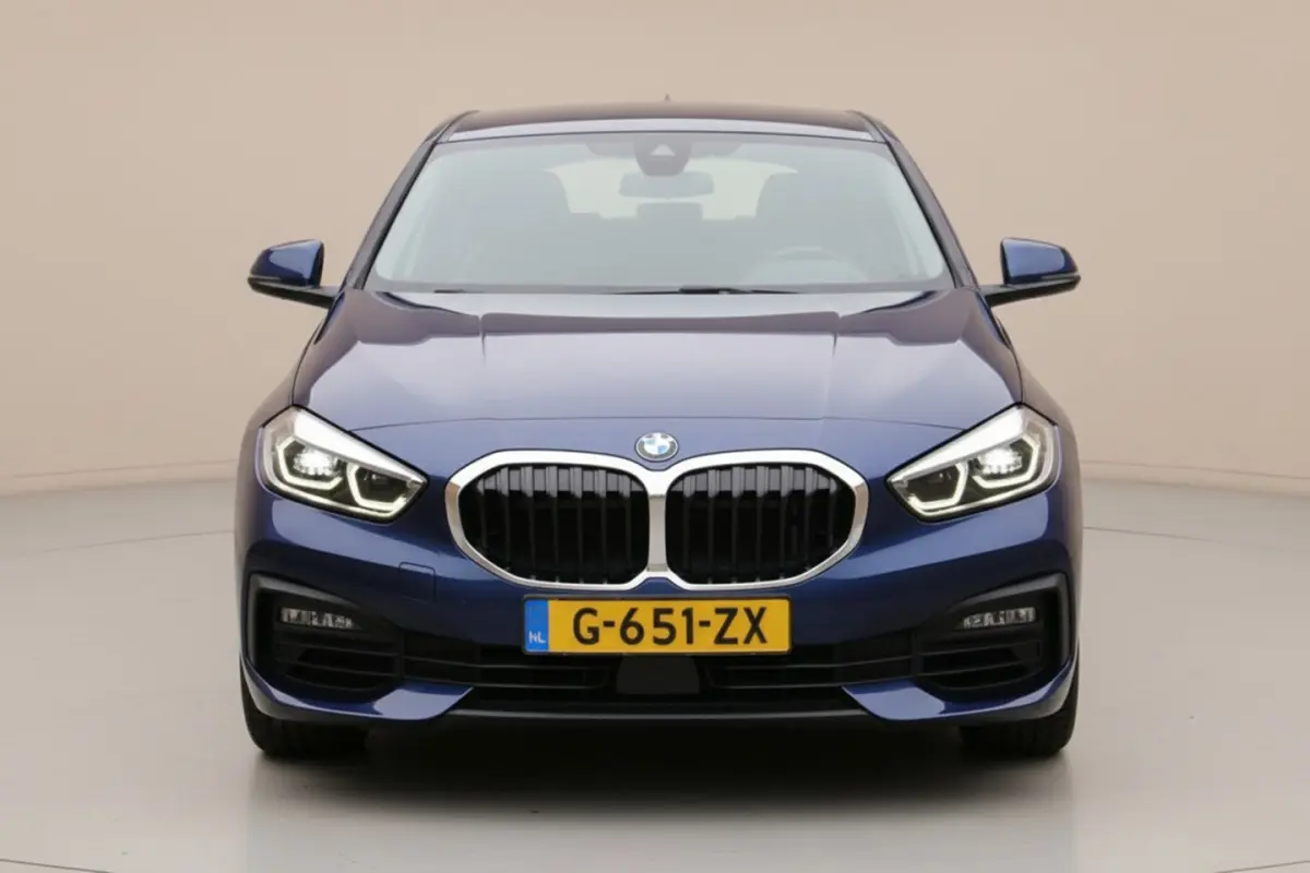 118i High Executive Edition DEALER OND. NL-AUTO NAP