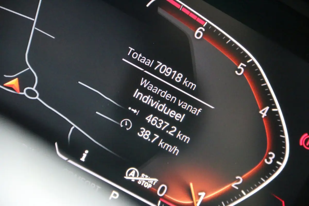 118i High Executive Edition DEALER OND. NL-AUTO NAP