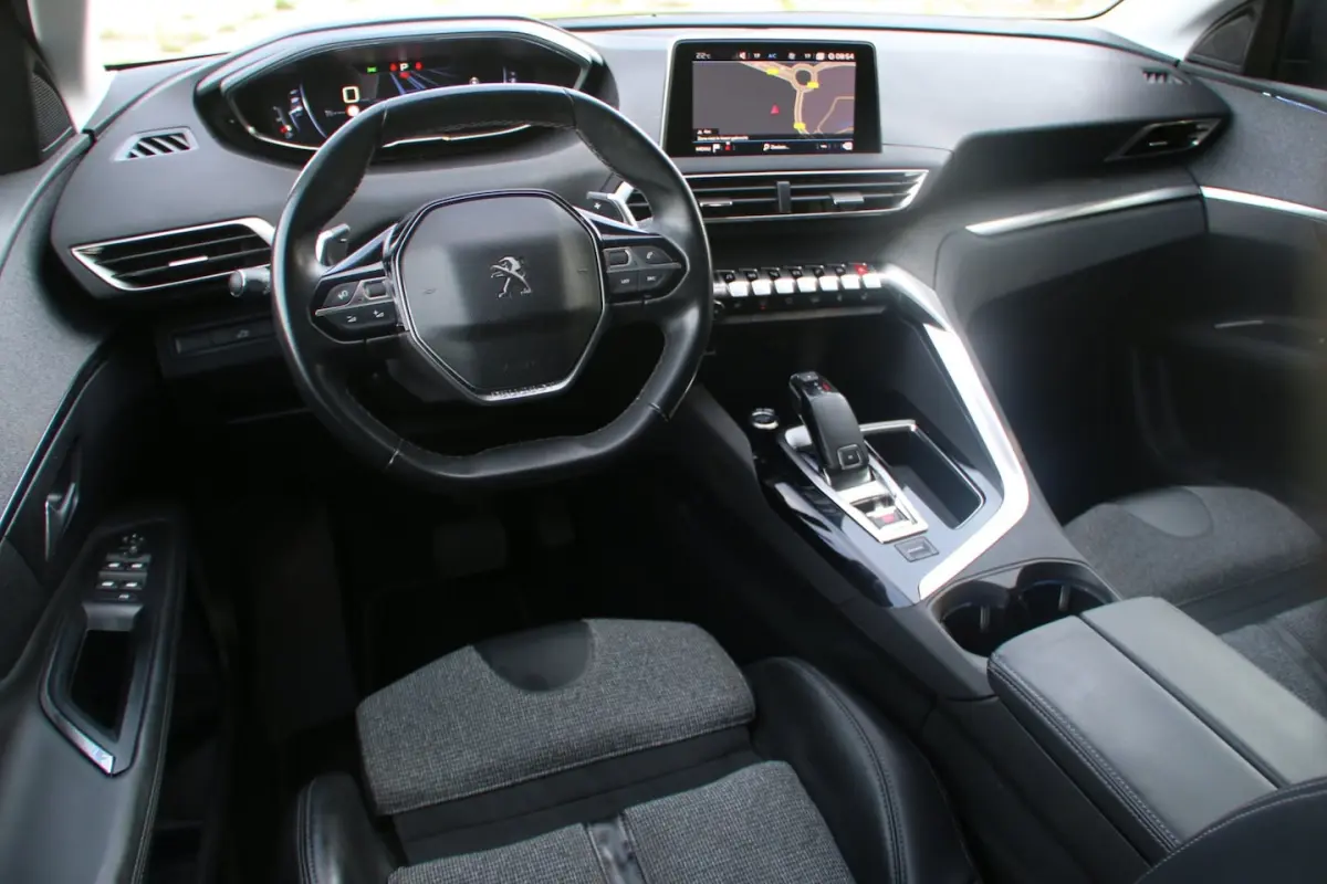 1.2 PureTech Allure AUTOMAAT NL-AUTO NAP