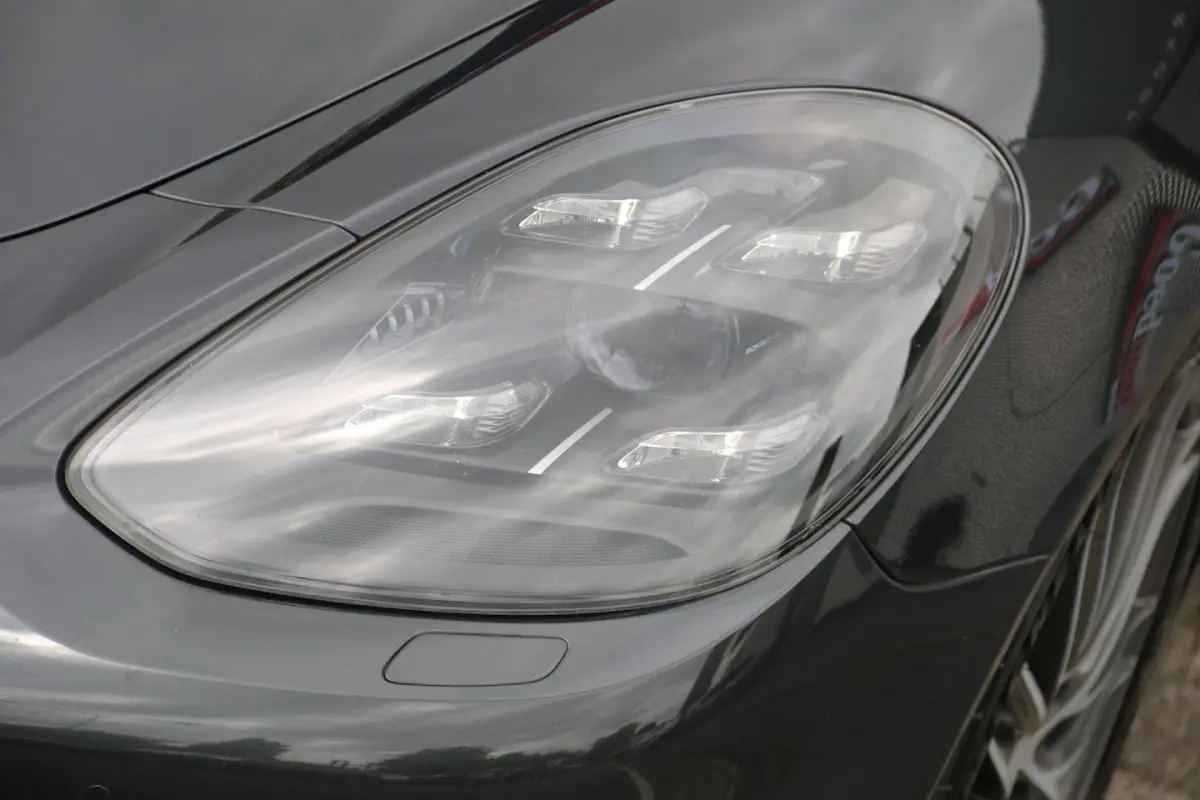2.9 4 E-Hybrid PANO-DAK SOFT CLOSE VOL