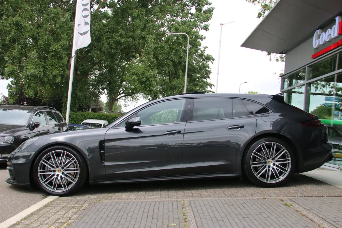 2.9 4 E-Hybrid PANO-DAK SOFT CLOSE VOL