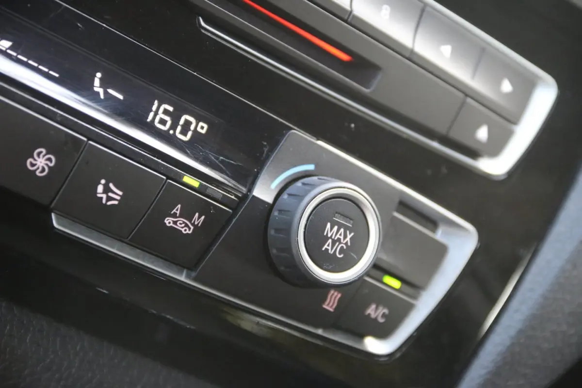 118i Centennial Executive AUTOMAAT NL-AUTO NAP