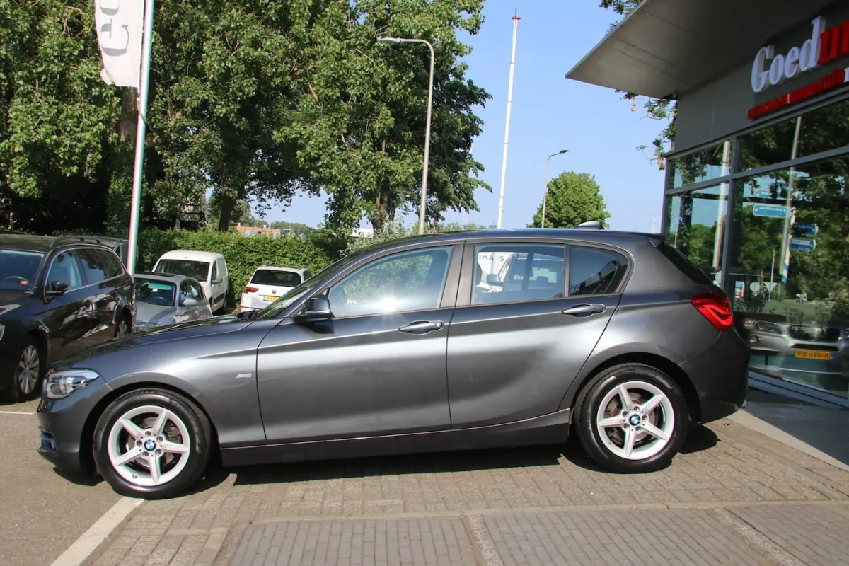 118i Centennial Executive AUTOMAAT NL-AUTO NAP