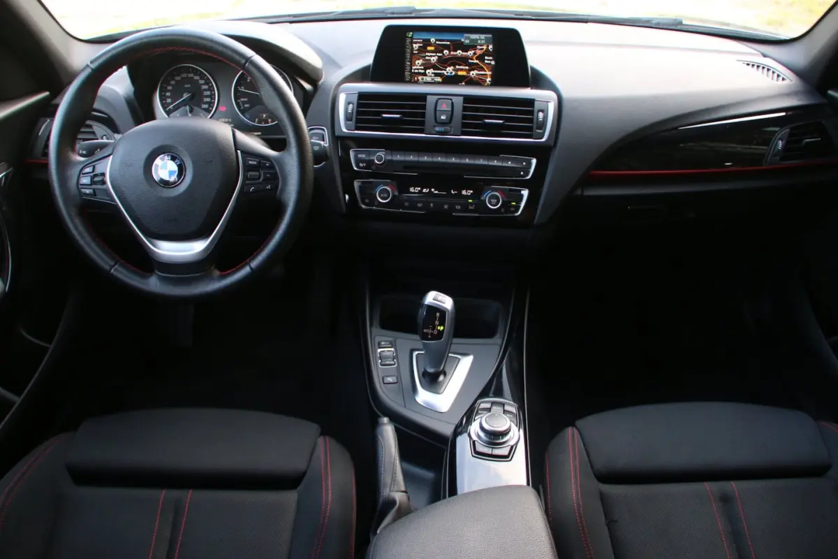 118i Centennial Executive AUTOMAAT NL-AUTO NAP