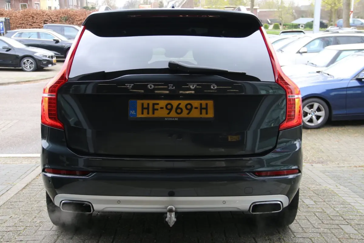 2.0 T8 Twin Engine AWD R-Design PANO-DAK NL-AUTO NAP