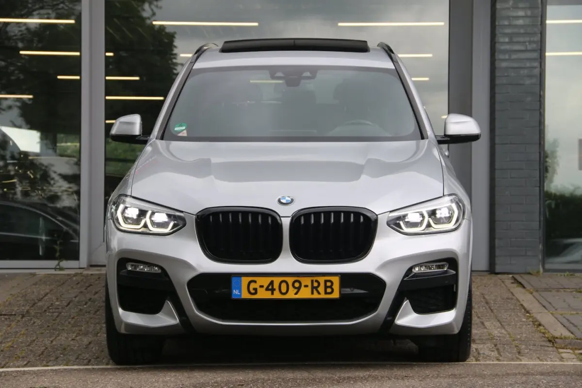 SDrive20i Launch Edition High Executive M-PAKKET PANO