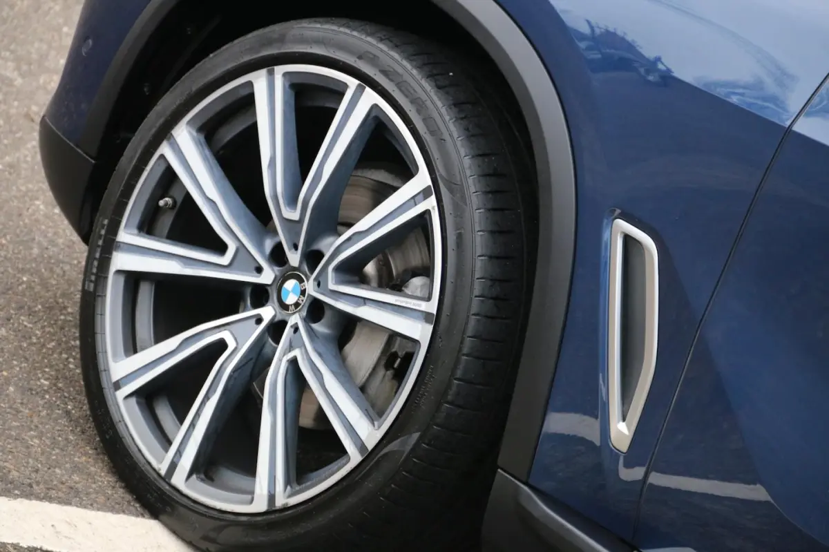 XDrive30d High Executive DEALER OND. PANO LUCHTVRING