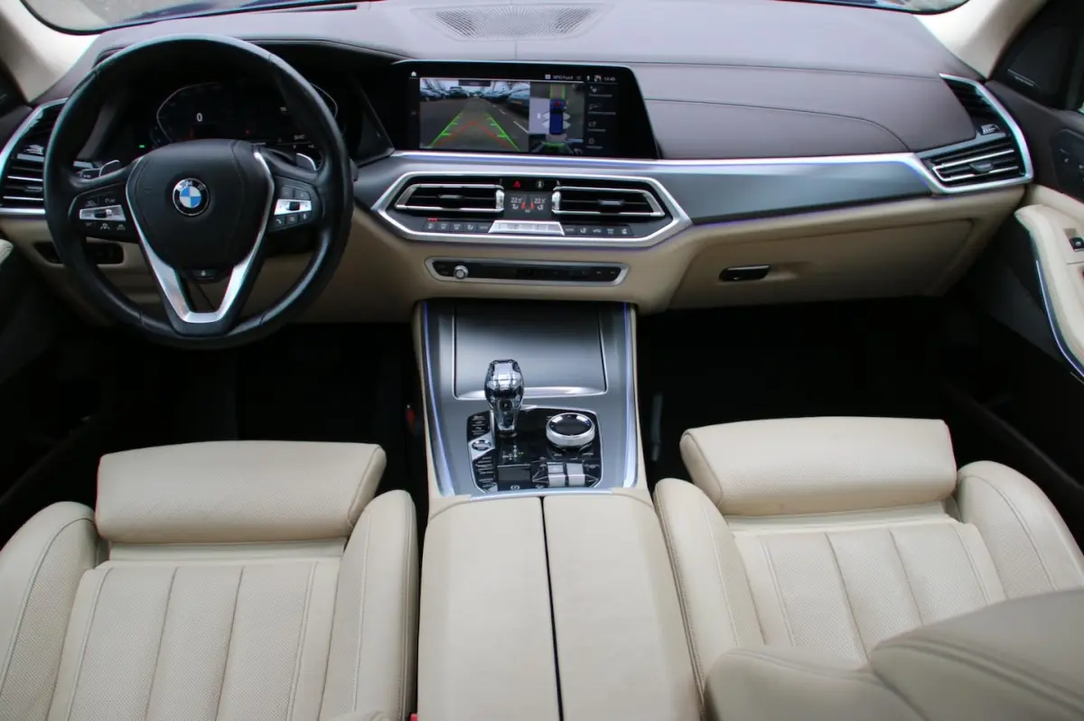 XDrive30d High Executive DEALER OND. PANO LUCHTVRING
