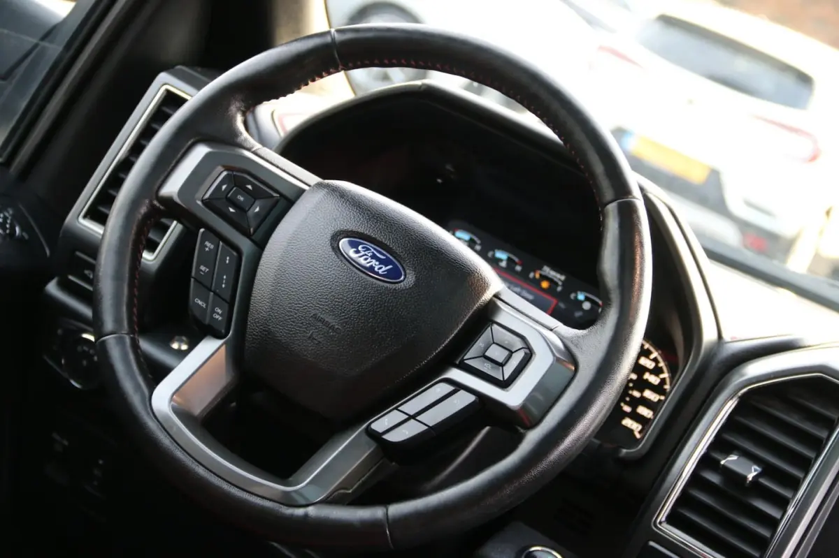USA 5.0 V8 SuperCrew Lariat NL-AUTO NAP