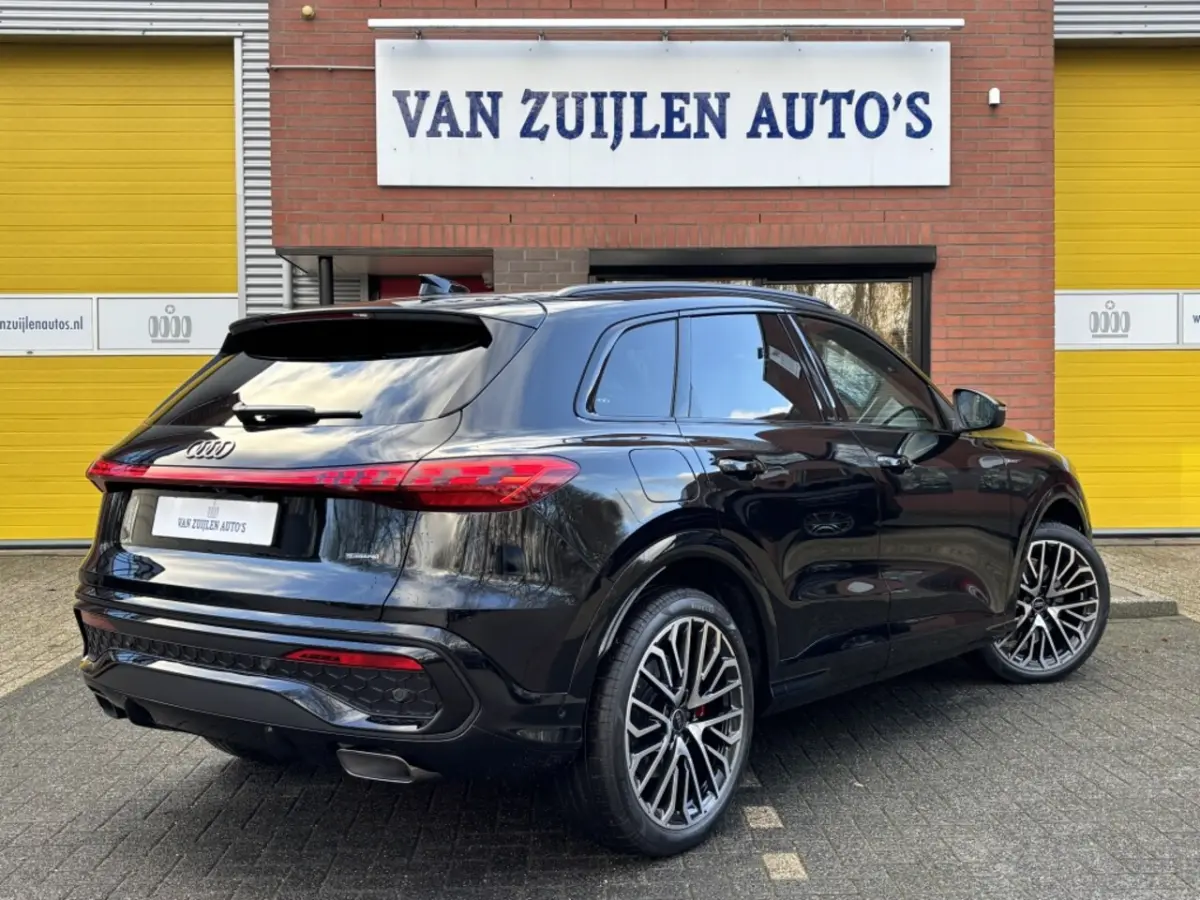 e-hybrid Quattro Edition One S-Line Pano Luchtvering 21''