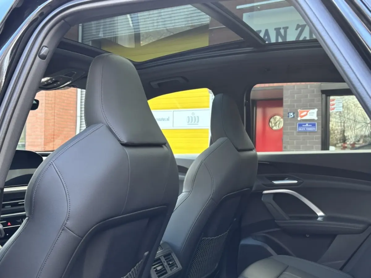 e-hybrid Quattro Edition One S-Line Pano Luchtvering 21''