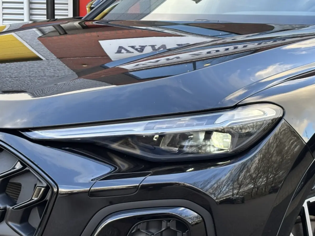 e-hybrid Quattro Edition One S-Line Pano Luchtvering 21''