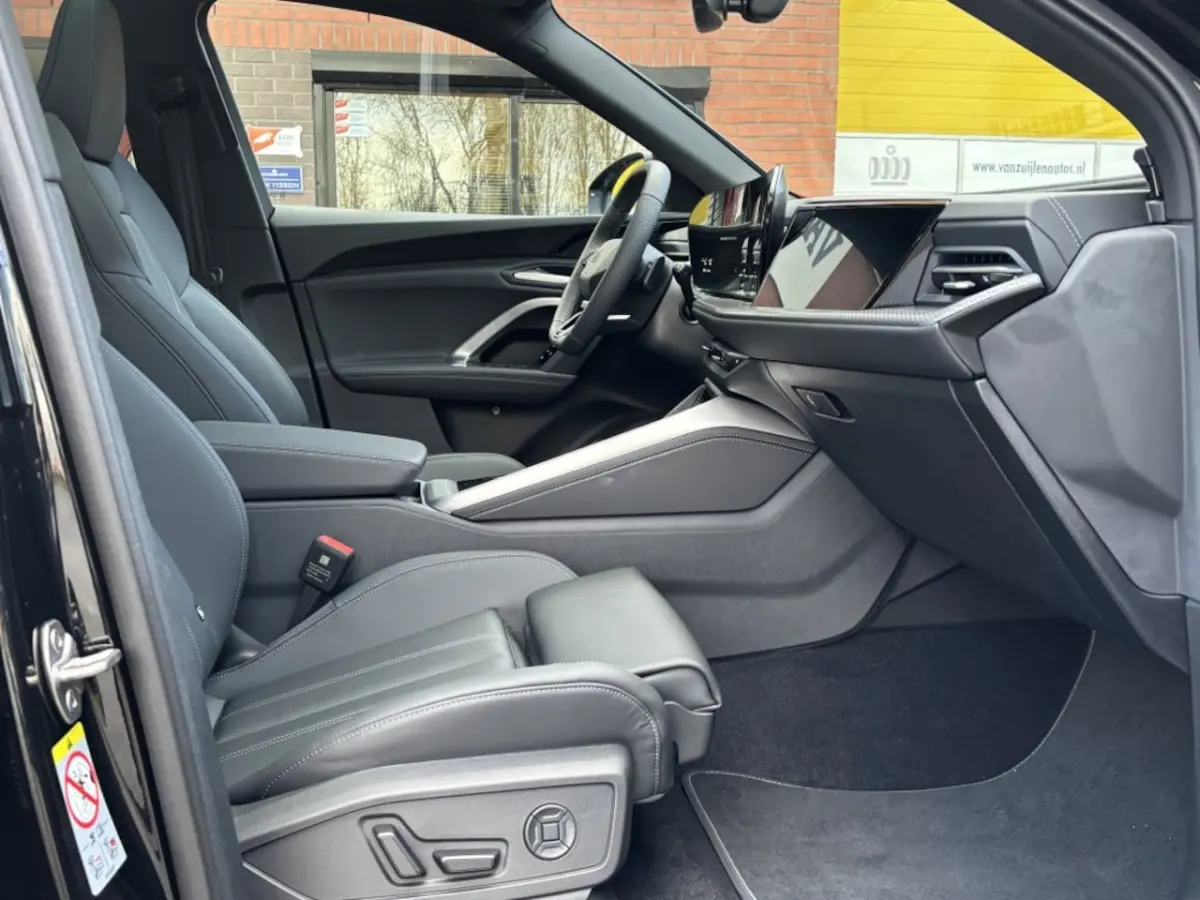 e-hybrid Quattro Edition One S-Line Pano Luchtvering 21''