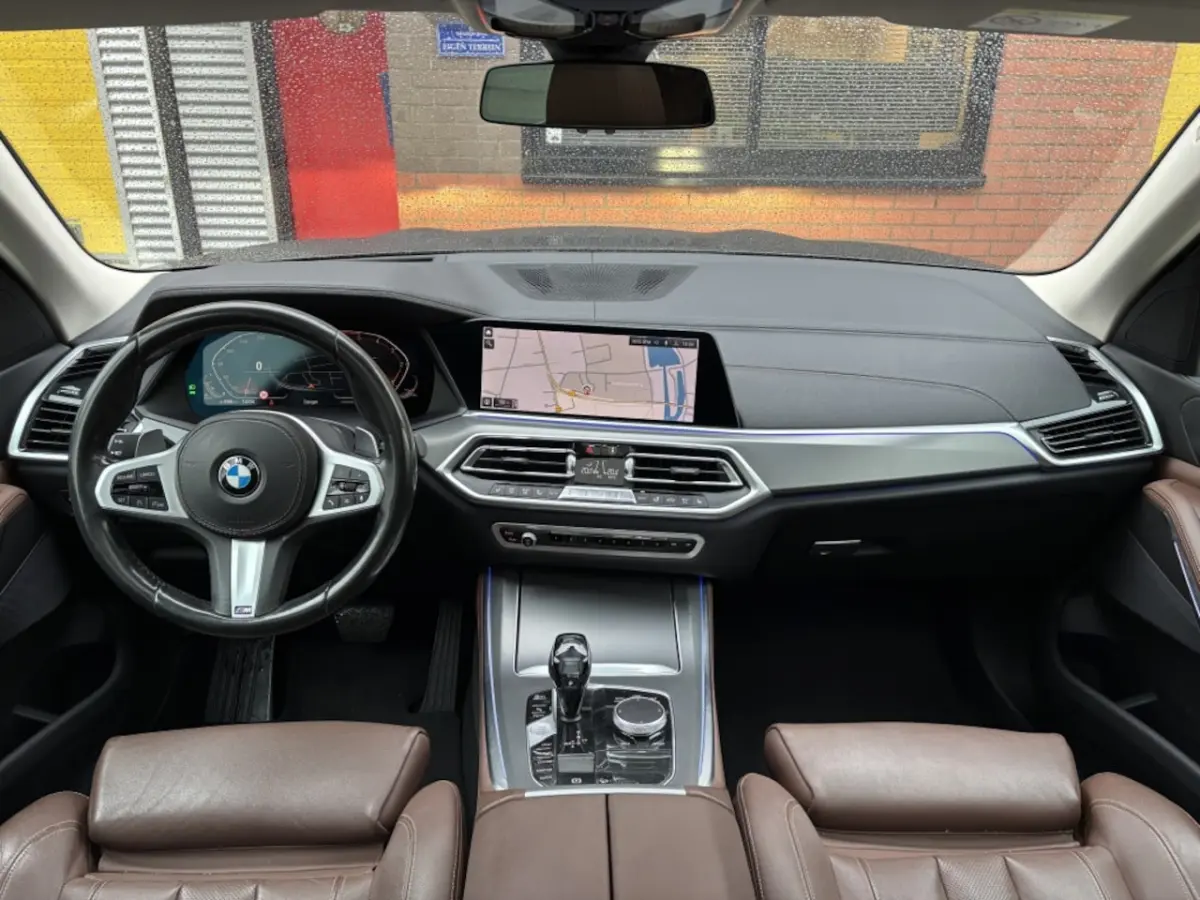 xDrive30d High Executive Panorama Laser Head-Up 20''