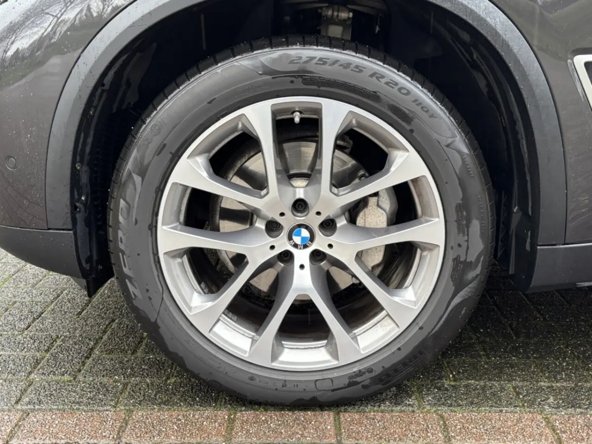 xDrive30d High Executive Panorama Laser Head-Up 20''