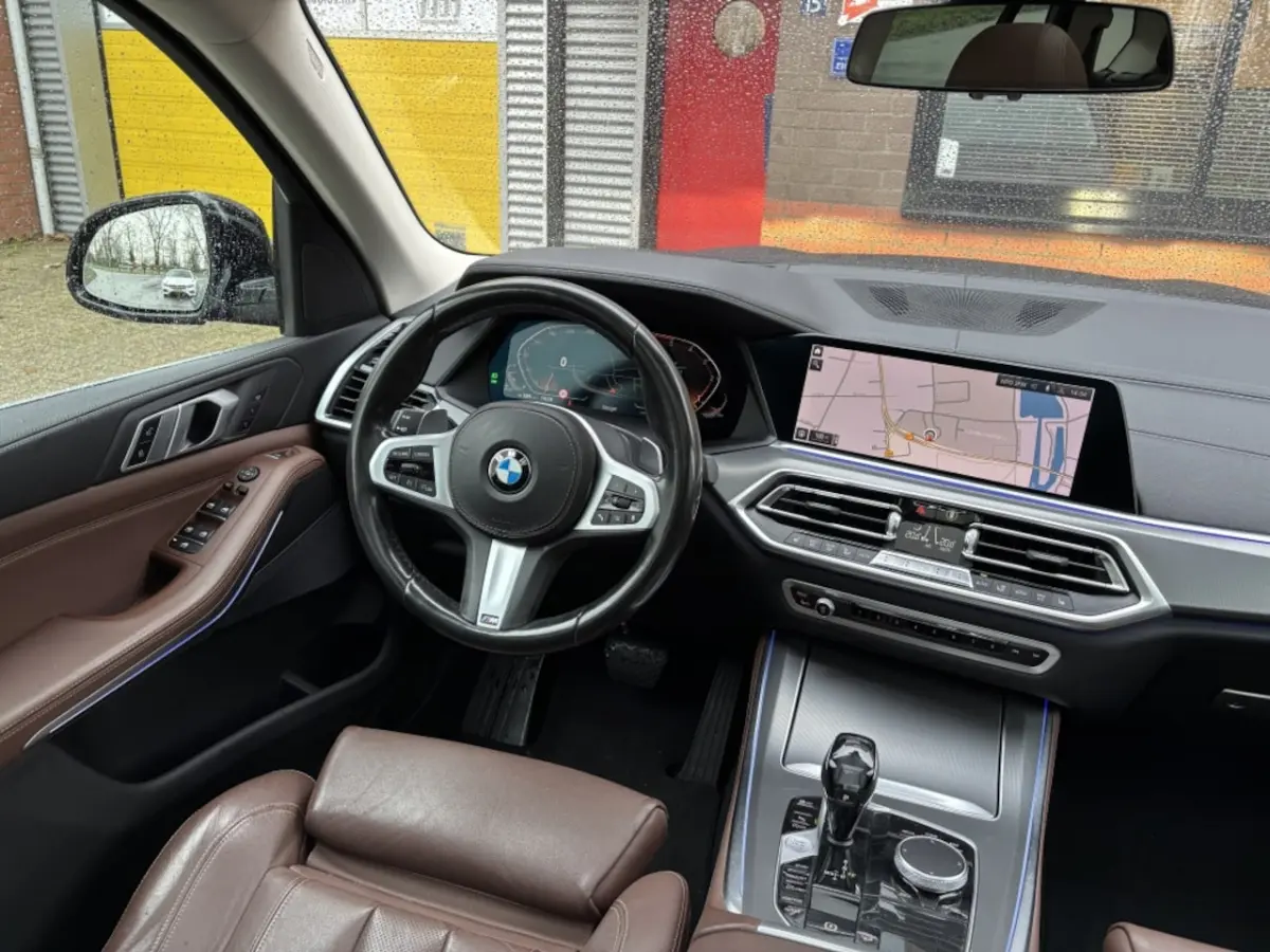 xDrive30d High Executive Panorama Laser Head-Up 20''