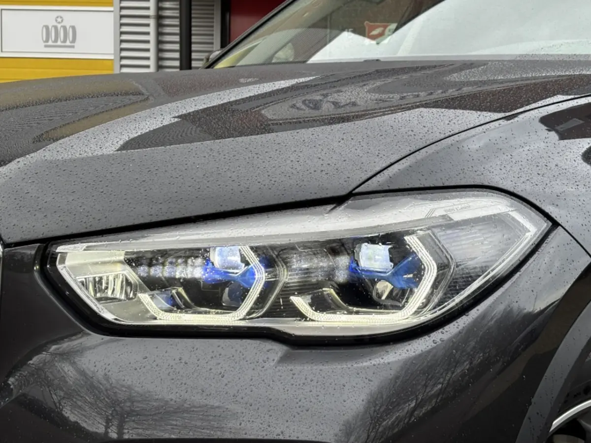 xDrive30d High Executive Panorama Laser Head-Up 20''
