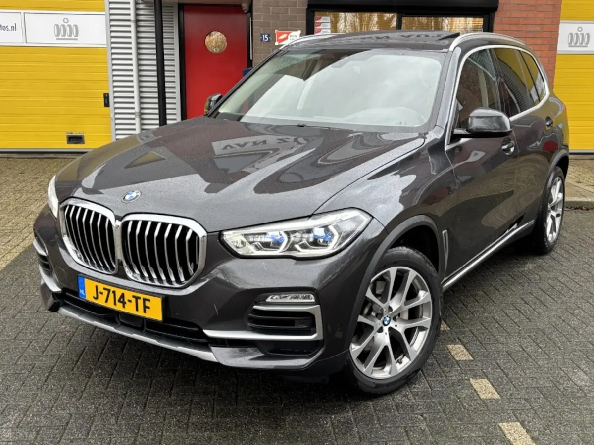 xDrive30d High Executive Panorama Laser Head-Up 20''