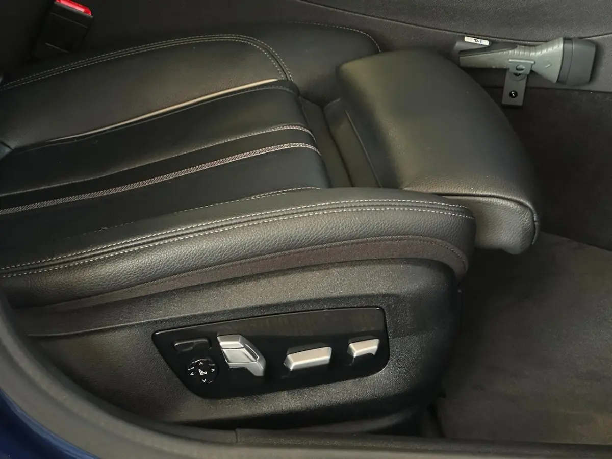 530i High Executive Edition/PANO-DAK/CARPLAY/CAMERA/NL-AUTO NAP