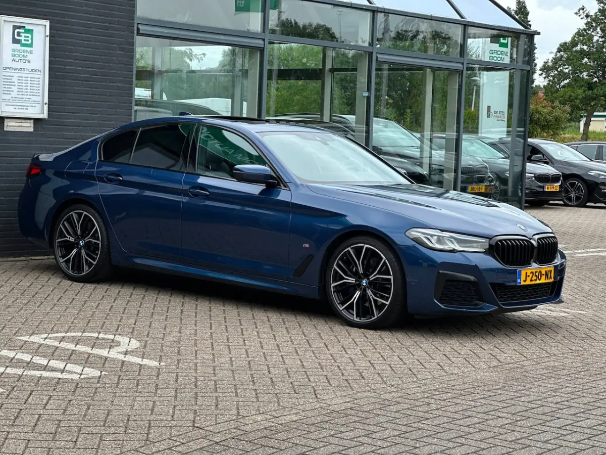 530i High Executive Edition/PANO-DAK/CARPLAY/CAMERA/NL-AUTO NAP