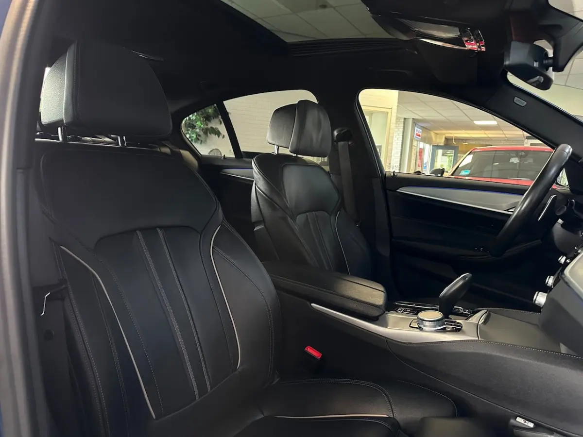 530i High Executive Edition/PANO-DAK/CARPLAY/CAMERA/NL-AUTO NAP