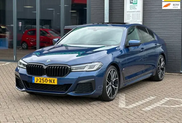 530i High Executive Edition/PANO-DAK/CARPLAY/CAMERA/NL-AUTO NAP