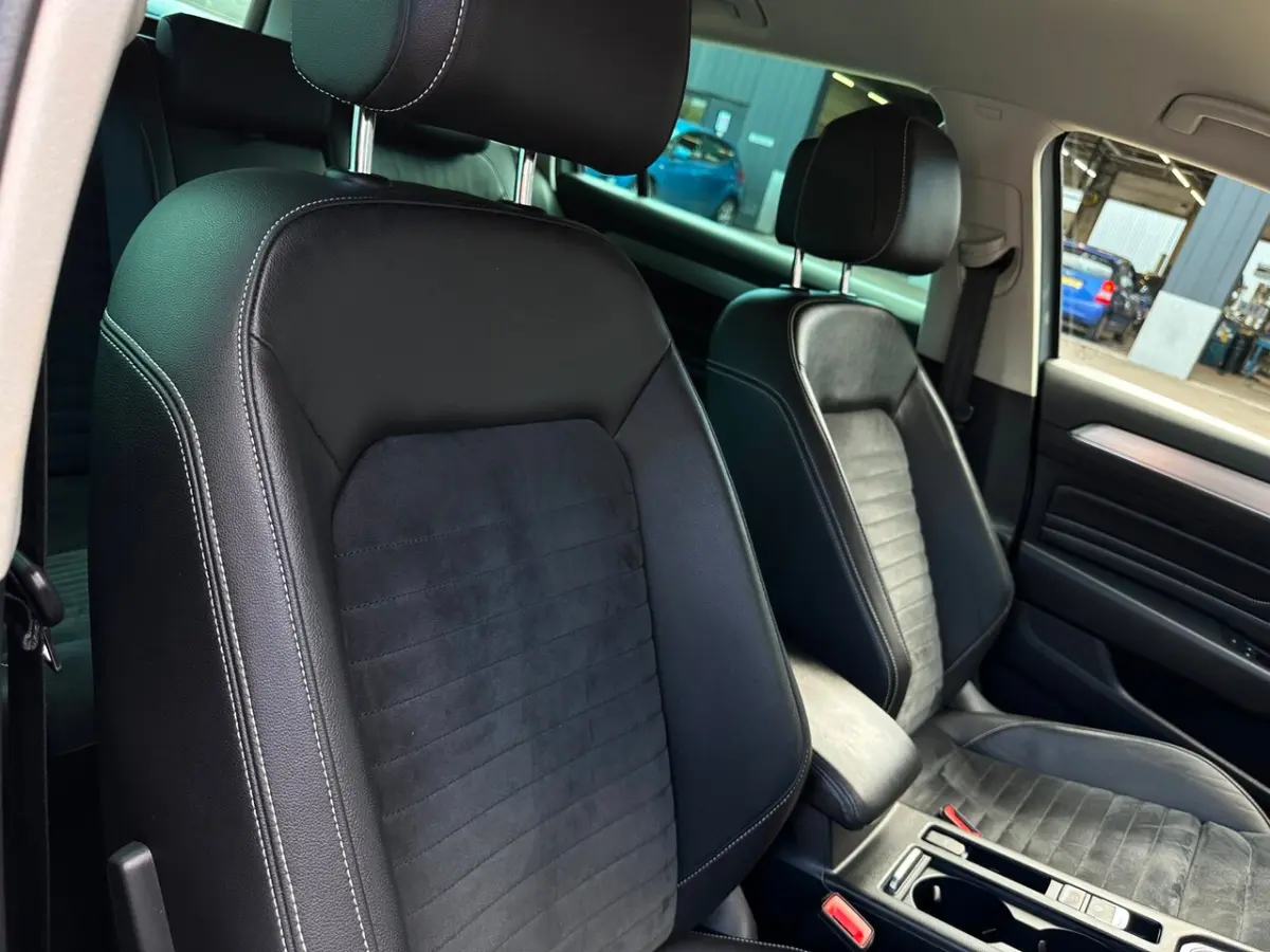 1.5 TSI Elegance Business R/150 PK/CAMERA/APP-CONNECT/NETTE STAAT