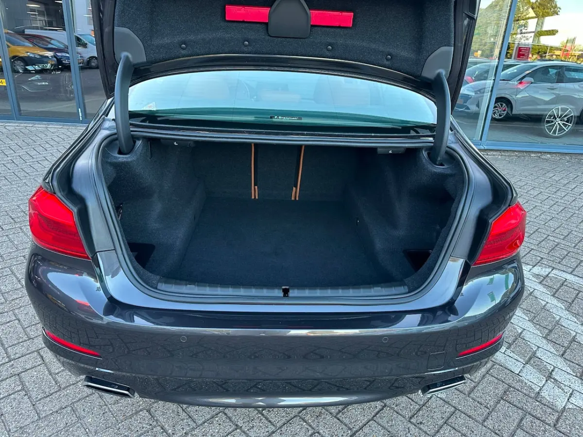 540i Executive/2E EIG/CAMERA/LEDER/NAVI/NL-AUTO NAP