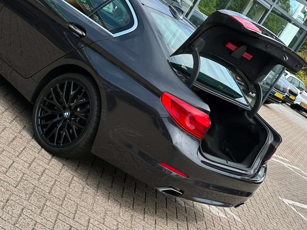 540i Executive/2E EIG/CAMERA/LEDER/NAVI/NL-AUTO NAP