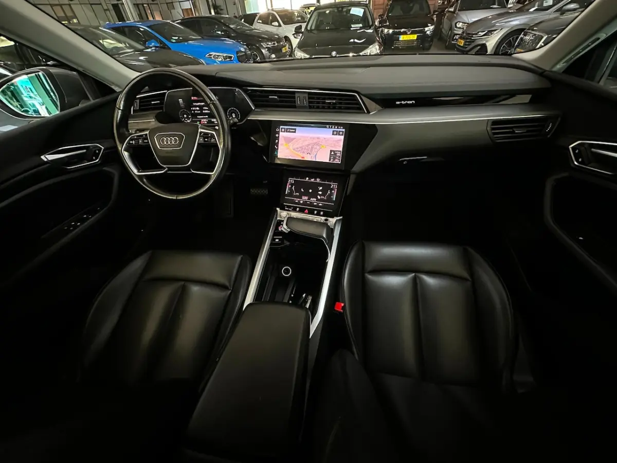 E-tron 50 quattro Launch edition 71 kWh/CARPLAY/NAVI/NL-AUTO NAP