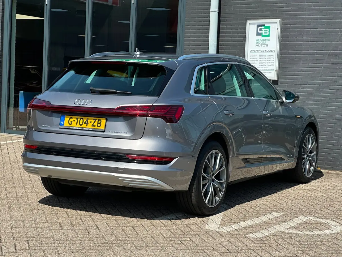 E-tron 50 quattro Launch edition 71 kWh/CARPLAY/NAVI/NL-AUTO NAP